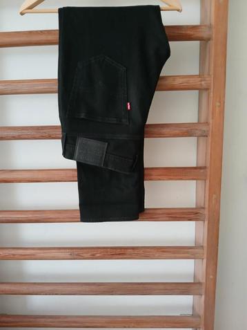 020/LEVI S SPIJKERBROEK W33X30/GEEN LEE,CARHARTT LOIS beschikbaar voor biedingen
