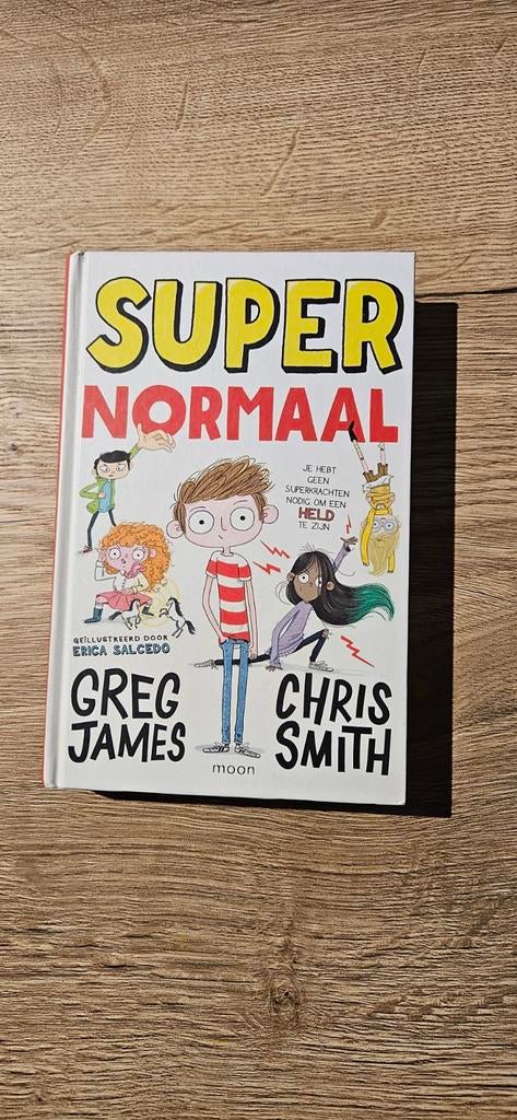 Super normaal, Boeken, Ophalen of Verzenden, Zo goed als nieuw, Greg James; Chris Smith, Fictie algemeen