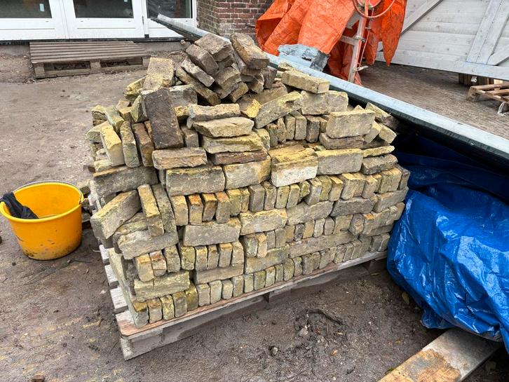 Pallet Boeren Geeltjes - Oude Bakstenen, Doe-het-zelf en Verbouw, Metselstenen, Gebruikt, Bakstenen, Ophalen