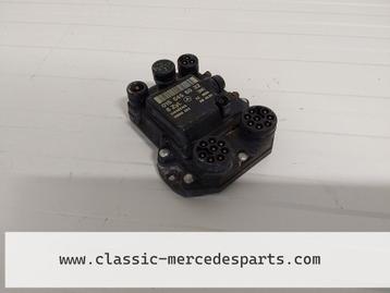 ontstekingsmodule Mercedes v8 400 / 420 0155456032 beschikbaar voor biedingen