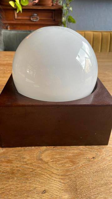Vintage witglazen halfbol plafondlamp. beschikbaar voor biedingen