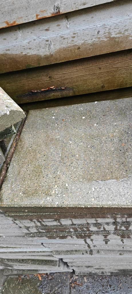 63 stuks betontegels 50x50x5cm, Tuin en Terras, Tegels en Klinkers, Gebruikt, Terrastegels, Beton, 10 m² of meer, Ophalen