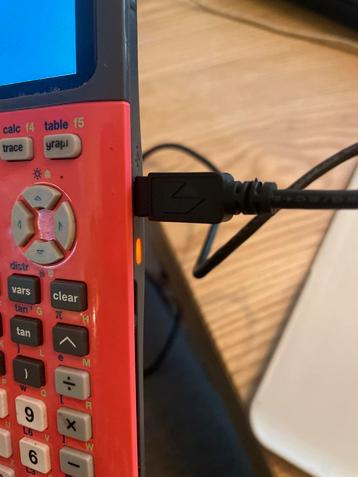 Oplader voor Grafische Rekenmachine - USB Mini-B beschikbaar voor biedingen