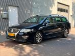 Volkswagen Passat 1.6 TDI 77KW Bluemotion Variant 2010 Zwart, 4 cilinders, Origineel Nederlands, Stationwagon, Particulier
