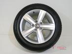 Velg + Band van een Volkswagen Golf, Auto-onderdelen, Banden en Velgen, Ophalen of Verzenden, Gebruikt, Personenwagen