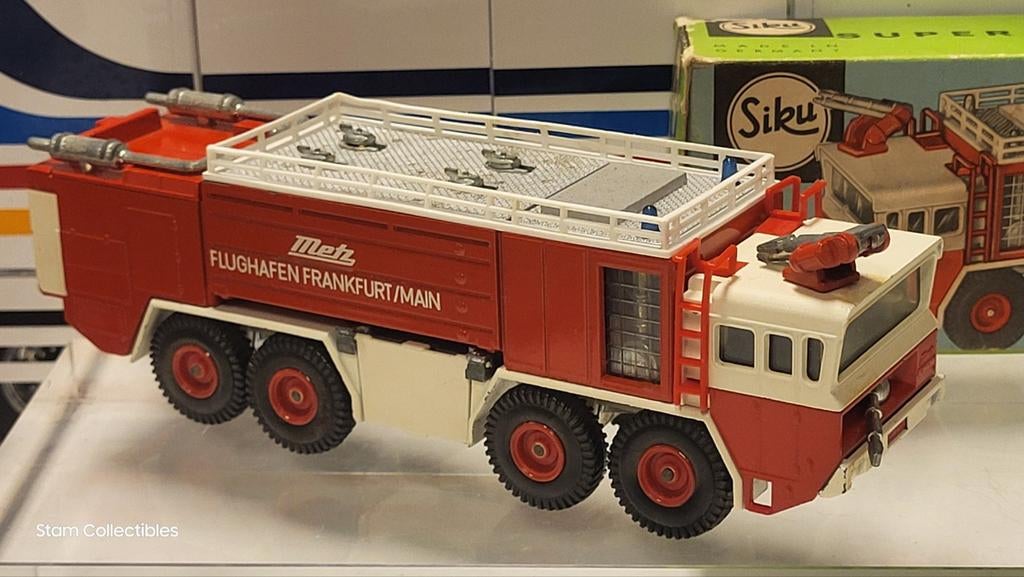 SIKU V-Serie V332 Metz Flugfeldlosch Fahrzeug Fire Truck, Ophalen of Verzenden, Zo goed als nieuw, Bus of Vrachtwagen