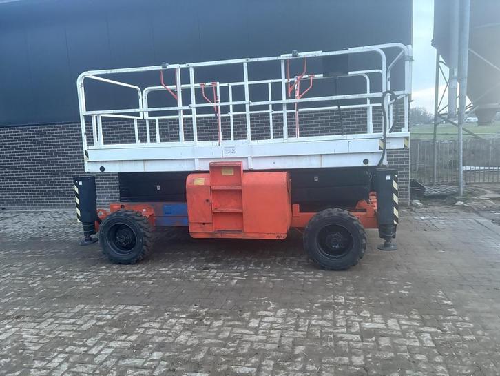 Hoogwerker schaarhoogwerker haulotte h12sx ruw terein, Zakelijke goederen, Machines en Bouw | Liften, Steigers en Ladders