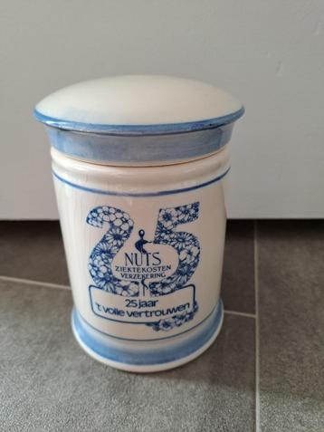 Zenith Gouda, apothekerspotje 25 jaar Nuts Verzekeringen beschikbaar voor biedingen