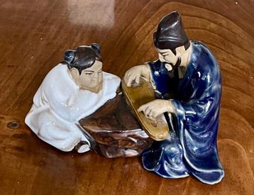 Chinees porselein beeldje beschikbaar voor biedingen