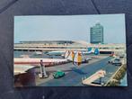 New York International Airport met vliegtuigen en trucks, Verzamelen, Ophalen, Ongelopen, Buiten Europa