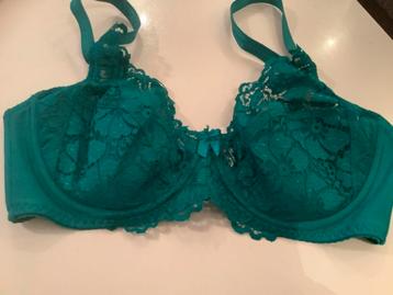 Grote maat  nieuw BH , 90E beschikbaar voor biedingen