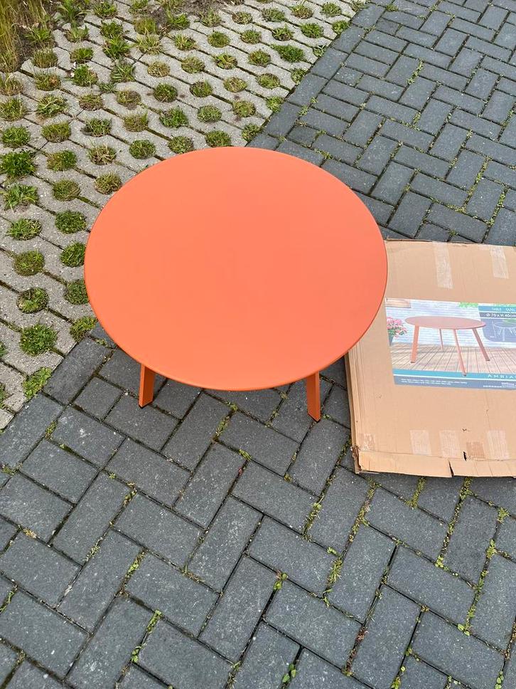 Ronde metalen bijzettafel – Ø70 cm – oranje, Huis en Inrichting, Tafels | Statafels, Zo goed als nieuw, Ophalen