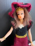 Vintage pop met gebreide jurk en hoed 29cm, Ophalen of Verzenden, Zo goed als nieuw, Pop