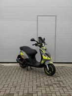 Piaggio Zip 4T | Nardo Grey & Fluo Yellow | 3MND GARANTIE, Ophalen, Maximaal 45 km/u, Zip, Zo goed als nieuw