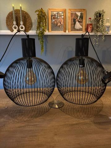Hang lampen  beschikbaar voor biedingen