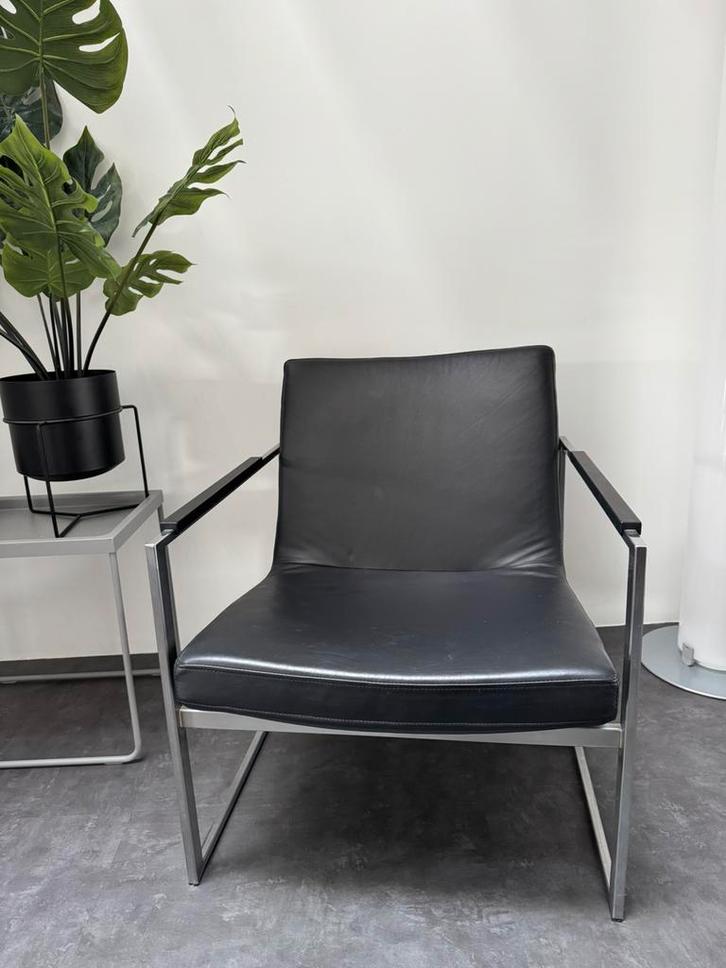 Harvink | Design fauteuil leer | Oscar, Huis en Inrichting, Fauteuils, Gebruikt, Leer, 50 tot 75 cm, Minder dan 75 cm, Ophalen