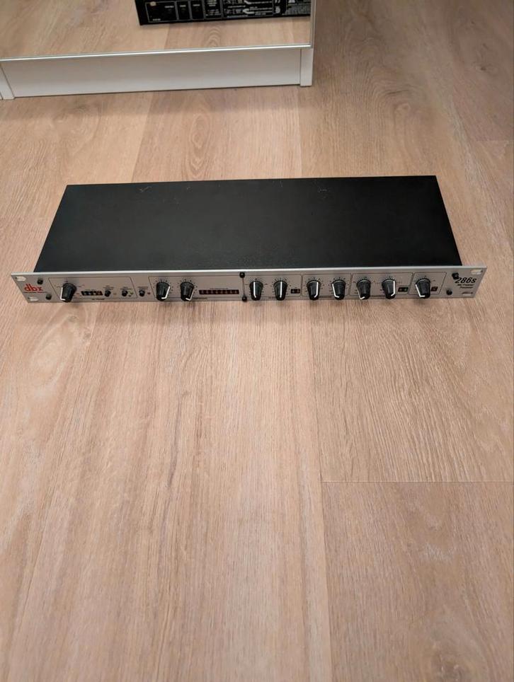 DBX 286s microfoon processie., Muziek en Instrumenten, Mengpanelen, Zo goed als nieuw, Ophalen