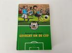 Boek ‘Gevecht om de cup’ met geschreven opdracht voor Cruyff, Ophalen of Verzenden, Zo goed als nieuw, Balsport