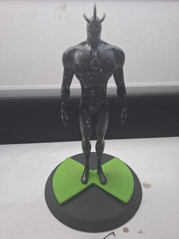 Ben 10 Alien X display figuur en los standaard 3d print beschikbaar voor biedingen