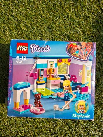 lego friends stefanie's slaapkamer 41338 beschikbaar voor biedingen