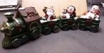 Mooie kersttrein van steen met locomotief en kerstman, Diversen, Kerst, Ophalen of Verzenden, Zo goed als nieuw