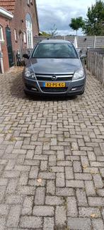 Opel Astra 1.6 16V 5D  2004 Grijs, Voorwielaandrijving, Isofix, Zwart, 4 cilinders