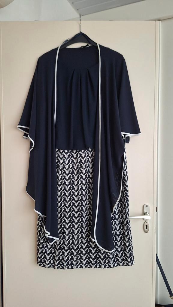 Elegante blauwe jurk met vest - Hermann Lange, Kleding | Dames, Jurken, Zo goed als nieuw, Maat 42/44 (L), Blauw, Knielengte, Ophalen of Verzenden