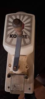 Koffiemolen, Ophalen