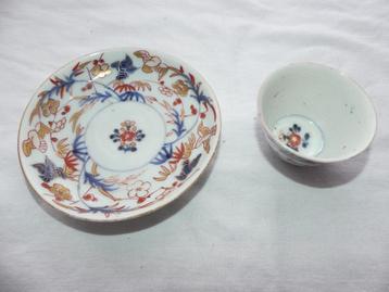 Oud Kopje en schotel Chinees / Japans Imari Porselein  beschikbaar voor biedingen