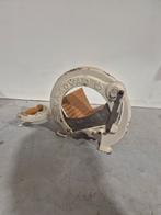 Raadvad vintage deense gietijzeren broodsnijder, Ophalen of Verzenden