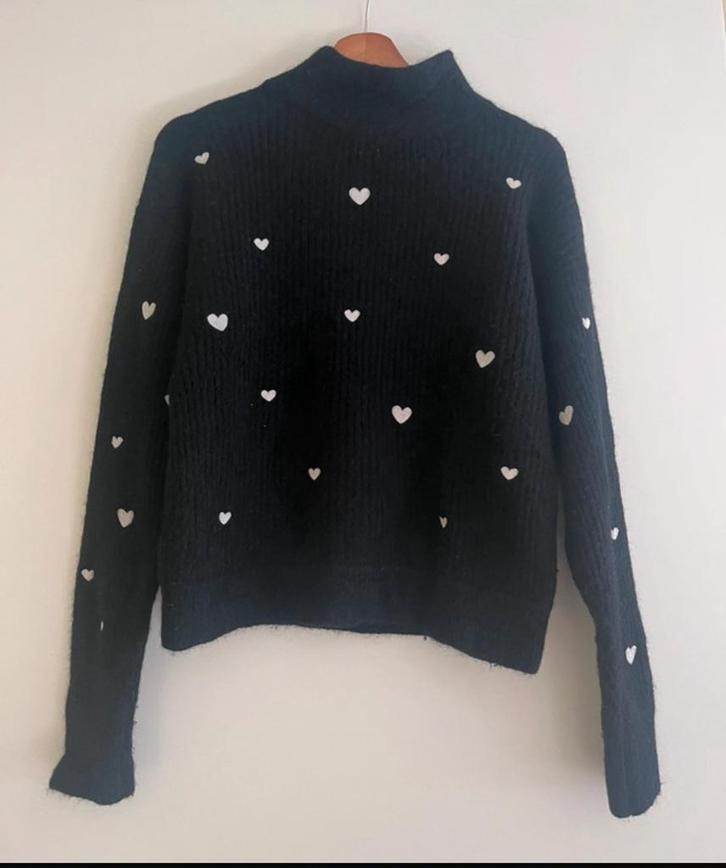 Oliviana Pullover small relaxed fit met geborduurde hartjes, Kinderen en Baby's, Kinderkleding | Maat 170, Zo goed als nieuw, Meisje