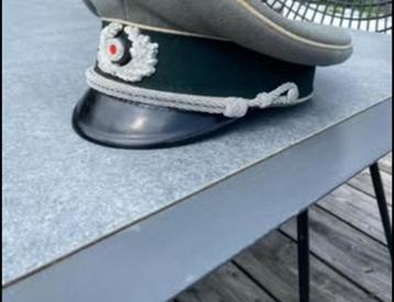Original German WWII Heer Infantry Officer's Visor Cap beschikbaar voor biedingen