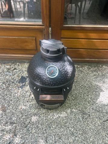 Kamado BBQ 'The Bastard' Compact beschikbaar voor biedingen