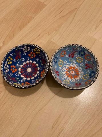 Mooie blauwe schaaltjes beschikbaar voor biedingen