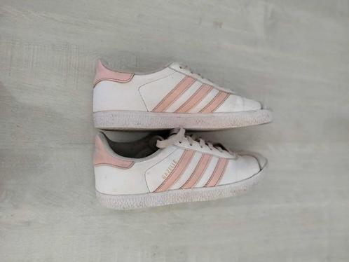 Adidas gazelle maat 35 1/2 sneakers / schoenen, Kinderen en Baby's, Kinderkleding | Schoenen en Sokken, Zo goed als nieuw, Sportschoenen