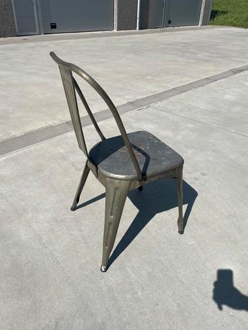 Metalen vintage stoelen 23x