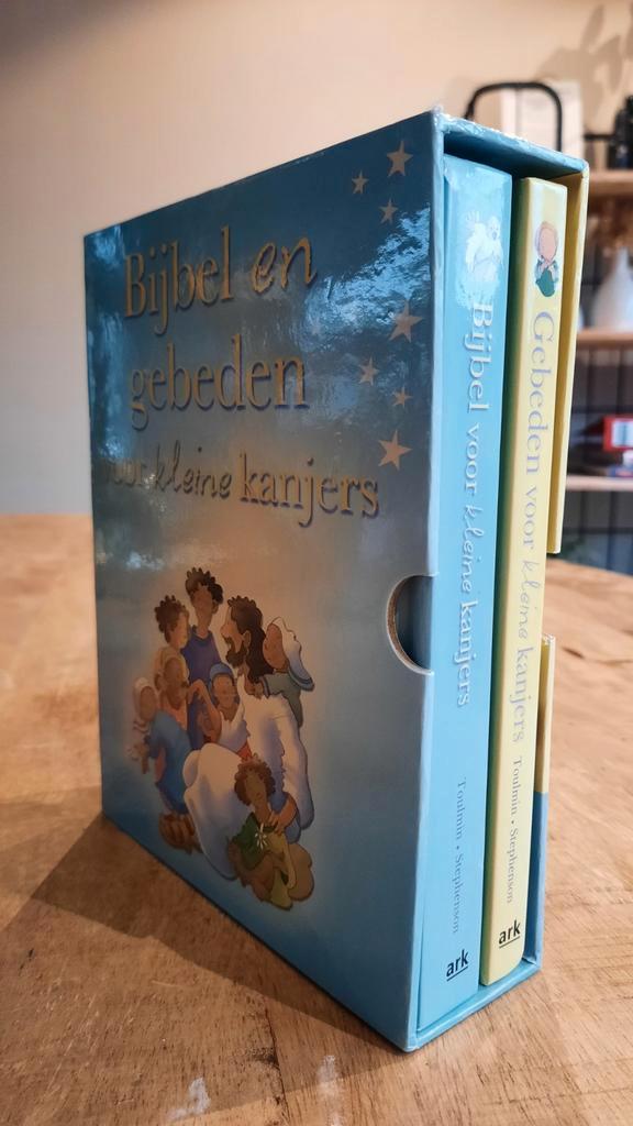 Nieuw in cassette - Bijbel en gebeden voor kleine kanjers, Boeken, Kinderboeken | Jeugd | onder 10 jaar, Zo goed als nieuw, Non-fictie