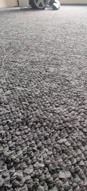 Carpet (CarperRight). 352cm X 200cm beschikbaar voor biedingen