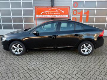 Volvo S60 T4F 1.6 132KW  automaat 2014 Zwart beschikbaar voor biedingen