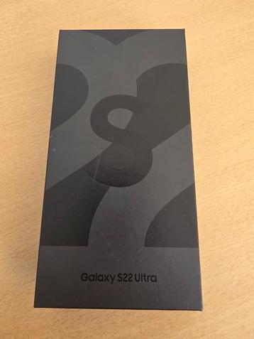 Samsung Galaxy S22 Ultra nieuw in doos.zegel er nog op beschikbaar voor biedingen