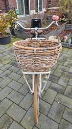 Mama fiets met kinderzitje en rieten mand, Ophalen, Gebruikt