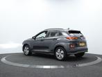 Hyundai Kona EV Premium 64 kWh | Leder | Navigatie | Apple c, Auto's, Hyundai, Gebruikt, Zwart, Adaptive Cruise Control, Met garantie (alle)