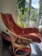 Antieke rotan stoel, Ophalen