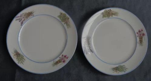 Alie Kruse-Kolk Lavendel 2x dinerbord 23cm servies, Huis en Inrichting, Keuken | Servies, Zo goed als nieuw, Bord(en), Overige stijlen