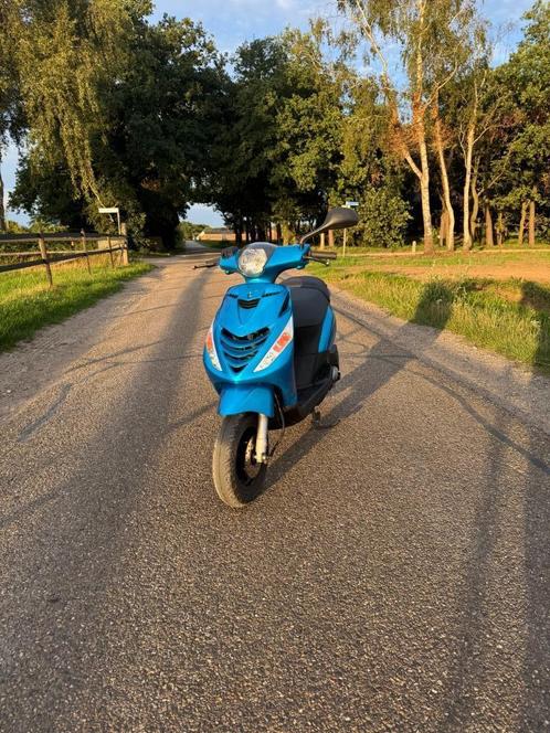 piaggio zip 50cc 4t snor 2017, Fietsen en Brommers, Scooters | Piaggio, Zo goed als nieuw, Zip, Maximaal 25 km/u, Benzine, Ophalen