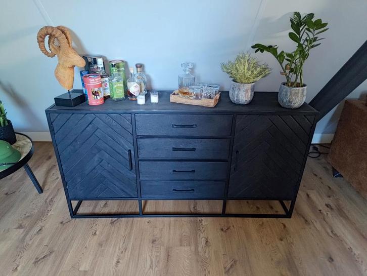 Zwart Mangohout Dressoir 165 cm., Huis en Inrichting, Kasten | Dressoirs, Zo goed als nieuw, 150 tot 200 cm, 25 tot 50 cm, Met lade(s)
