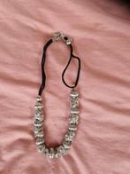 Zilverkleurige ketting met zwarte band, Ophalen of Verzenden, Zo goed als nieuw, Zilver, Zilver