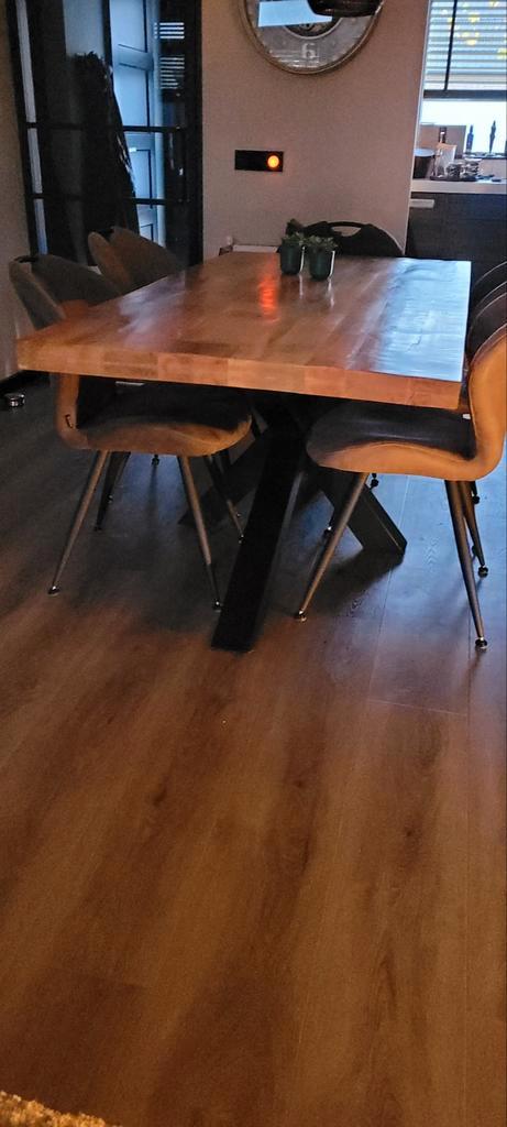 Complete mango tafel  met spinnenpoot met 4 stoelen., Huis en Inrichting, Tafels | Eettafels, 50 tot 100 cm, 200 cm of meer, Rechthoekig