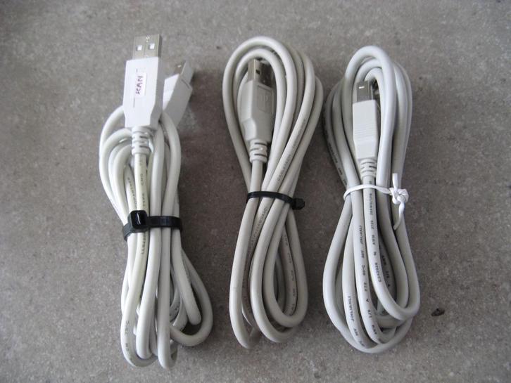 Diverse computer kabels - 3!!, Hobby en Vrije tijd, Elektronica-componenten, Zo goed als nieuw, Ophalen of Verzenden