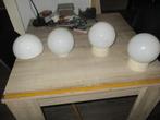 retro witte bol hanglampen van glas, kan ook aan de muur 75, Ophalen of Verzenden, Glas, Zo goed als nieuw